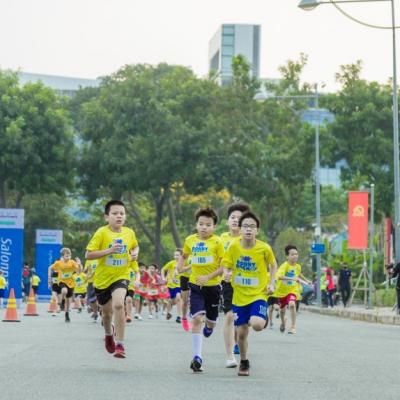 Giải Salonpas HCMC Marathon thu hút hơn 10.000 người